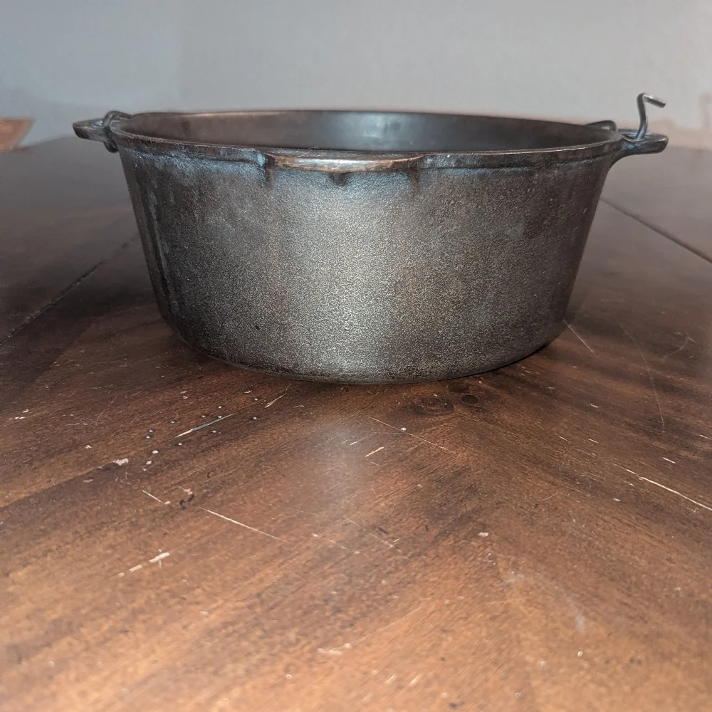 Vintage Wagner Ware Sidney -O- 1268 C Cast Iron Dutch Oven Pot Kettle No Lid